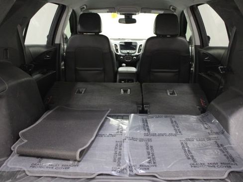 Used 2019 Chevrolet Equinox Premier image 12