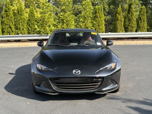 Used 2020 MAZDA MX-5 Miata RF Grand Touring RWD image 8