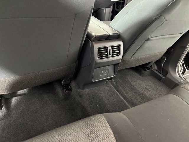 Certified 2026 Nissan Rogue SV FWD image 43