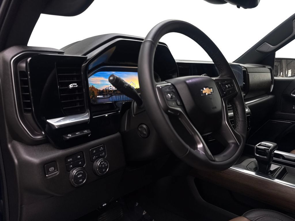 Used 2023 Chevrolet Silverado 1500 High Country w/ Technology Package AWD/4WD image 52
