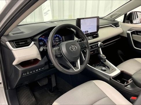 Used 2024 Toyota RAV4 Limited w/ Advanced Technology Package AWD/4WD image 17