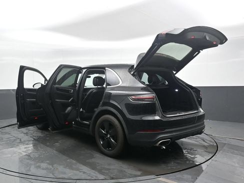 Used 2022 Porsche Cayenne Platinum Edition AWD/4WD image 51
