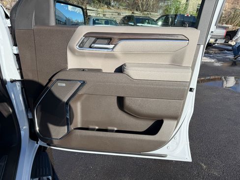 New 2026 GMC Sierra 1500 SLT w/ SLT Premium Package image 23