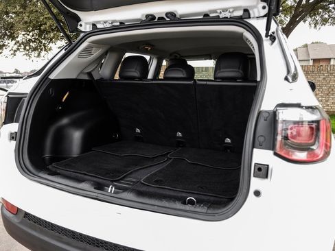 Used 2022 Jeep Compass Limited image 63