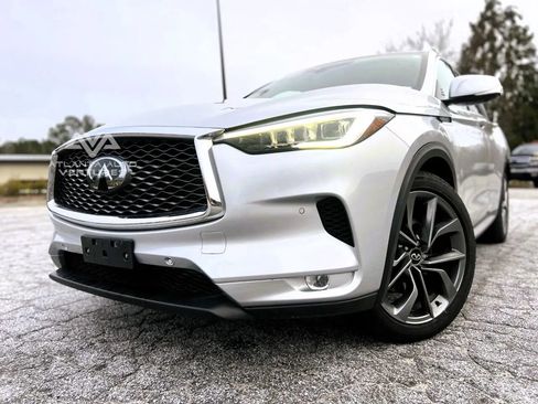 Used 2021 INFINITI QX50 Sensory image 4
