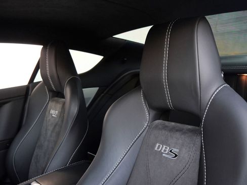 Used 2009 Aston Martin DBS Coupe RWD image 5