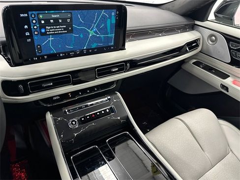 New 2026 Lincoln Aviator Black Label w/ Dynamic Handling Package image 29