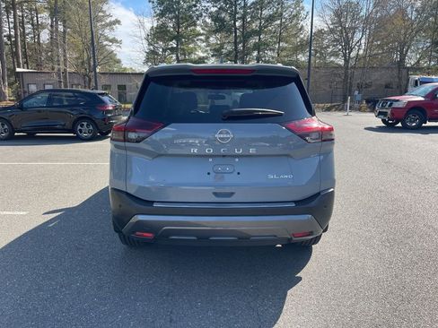 Used 2023 Nissan Rogue SL AWD/4WD image 6