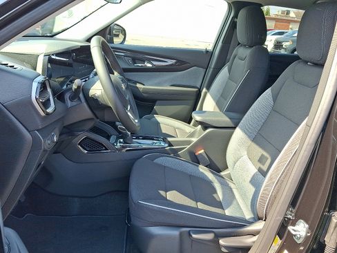 New 2026 Chevrolet TrailBlazer LT w/ LT Cold Weather Package AWD/4WD image 6