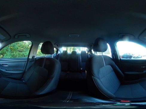 Used 2025 Nissan Sentra SV FWD image 35