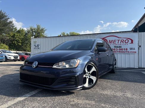 Used 2017 Volkswagen GTI S image 1