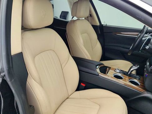 Used 2019 Maserati Ghibli S image 27