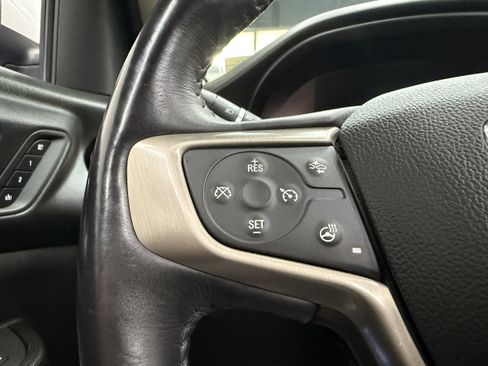 Used 2018 GMC Acadia Denali w/ Technology Package AWD/4WD image 15