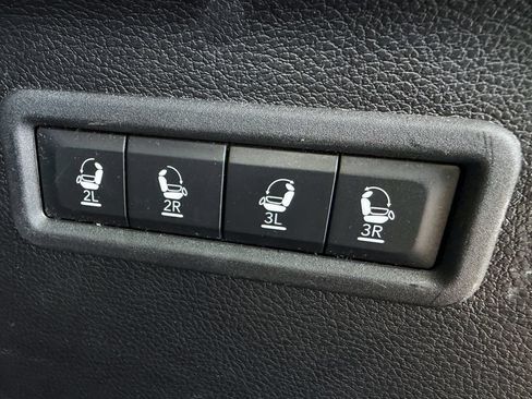 Used 2024 Jeep Wagoneer L Series III w/ Flexible Seating Group AWD/4WD image 28
