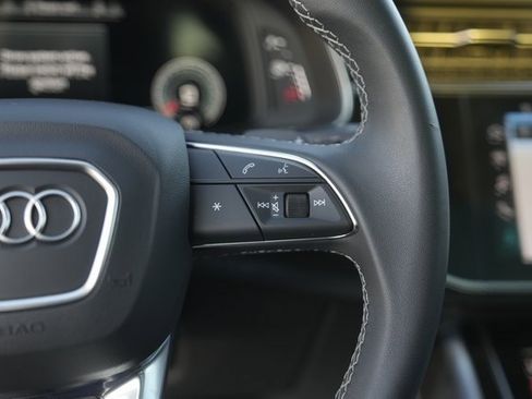 Used 2023 Audi Q8 Prestige image 24