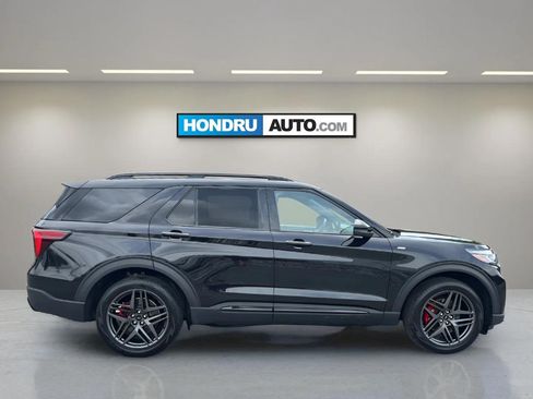 Used 2025 Ford Explorer ST-Line w/ Premium Package AWD/4WD image 6