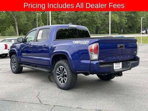 Used 2023 Toyota Tacoma TRD Sport AWD/4WD image 3