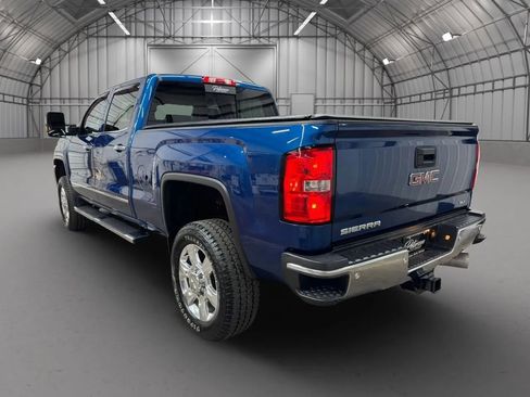 Used 2019 GMC Sierra 2500 SLT w/ Duramax Plus Package image 3
