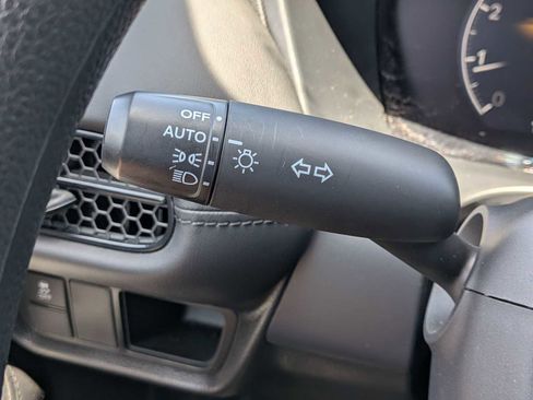 Certified 2025 Honda HR-V LX image 25