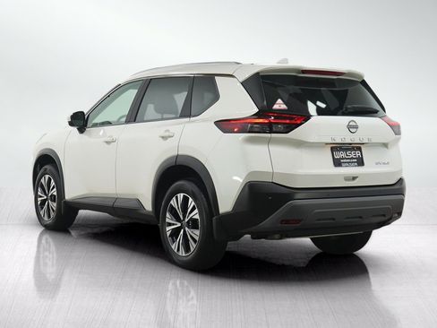 Used 2023 Nissan Rogue SV w/ SV Premium B Package AWD/4WD image 3