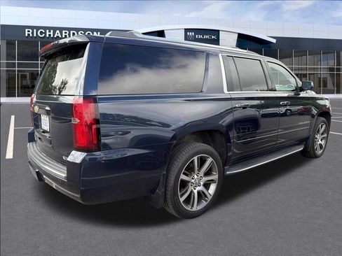 Used 2017 Chevrolet Suburban Premier AWD/4WD image 10