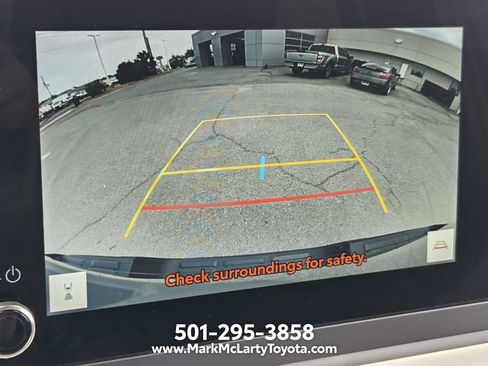 Used 2024 Toyota Tacoma TRD Off-Road AWD/4WD image 19