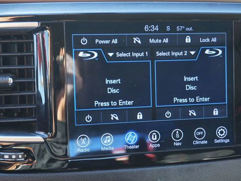 Used 2017 Chrysler Pacifica Touring-L Plus image 37