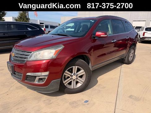 Used 2017 Chevrolet Traverse LT FWD image 1