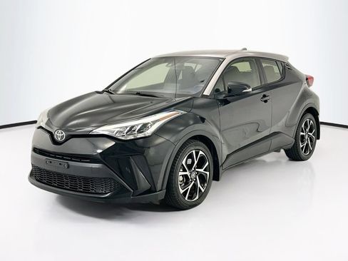 Used 2020 Toyota C-HR XLE FWD image 1