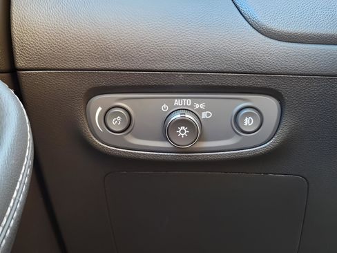 Used 2023 Buick Encore GX Select image 43