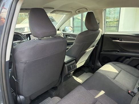 Used 2025 Toyota Camry LE FWD image 17