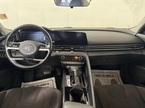 Used 2023 Hyundai Elantra SEL w/ Convenience Package FWD image 26