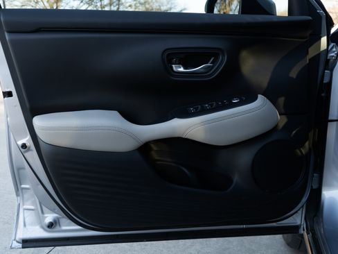 Used 2026 Honda HR-V EX-L image 39