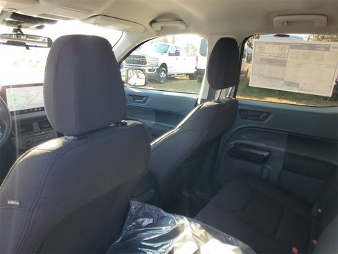 New 2025 Ford Maverick XL w/ Equipment Group 102A image 23