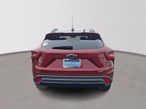 Certified 2025 Chevrolet Trax RS w/ Driver Confidence Package image 5