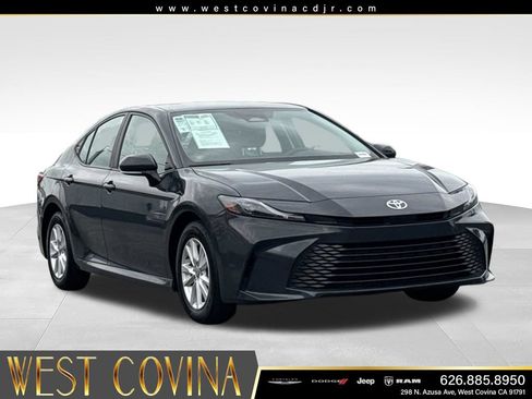Used 2025 Toyota Camry LE FWD image 2