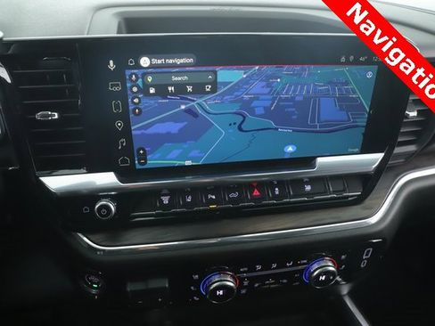 Used 2025 GMC Sierra 3500 SLT w/ SLT Premium Package image 5