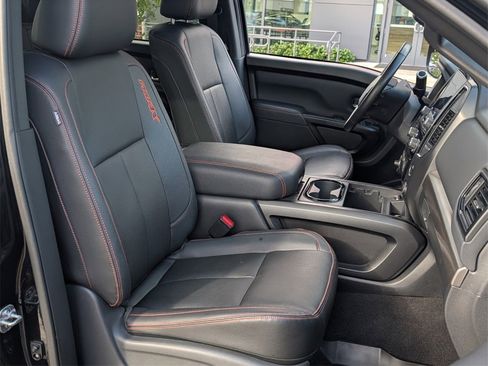 Used 2024 Nissan Titan PRO-4X w/ Pro-4x Convenience Package image 18