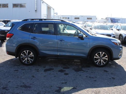 Used 2019 Subaru Forester Limited image 4