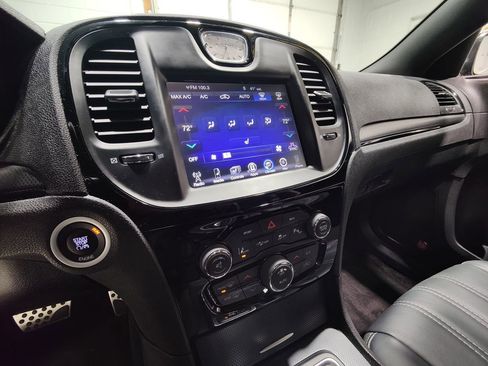 Used 2015 Chrysler 300 S w/ 300S Premium Group image 33