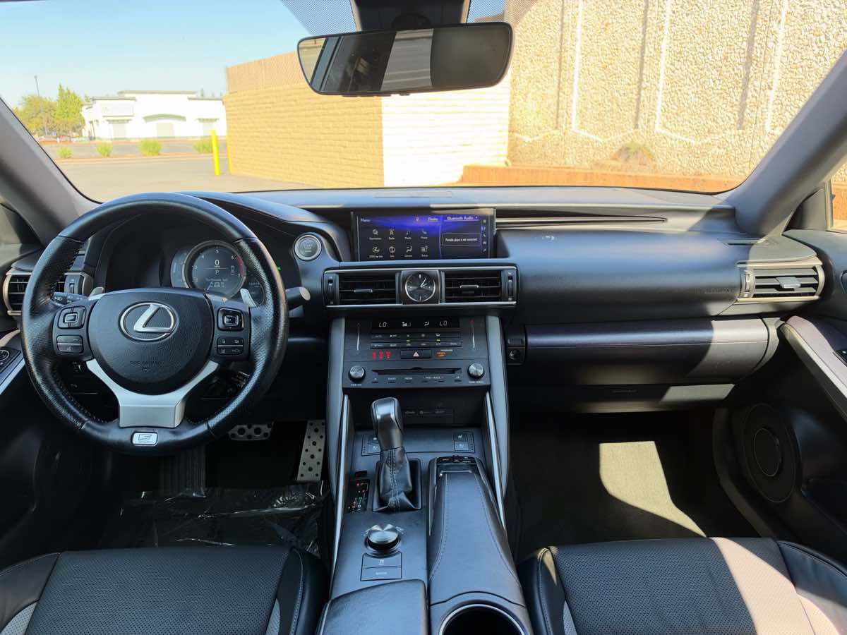 Used 2020 Lexus IS 300 F Sport w/ Blackline Edition RWD image 16