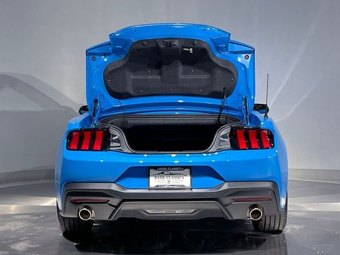 Used 2025 Ford Mustang GT Premium image 44