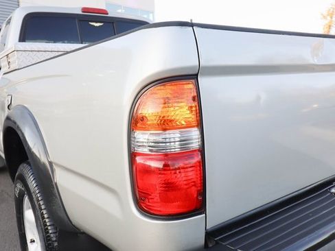 Used 2003 Toyota Tacoma PreRunner image 18
