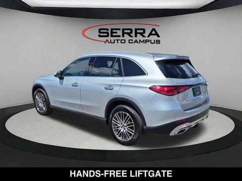 Used 2024 Mercedes-Benz GLC 300 4MATIC image 4