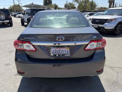 Used 2011 Toyota Corolla LE FWD image 3