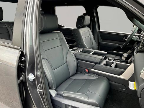 New 2026 Toyota Tundra Limited AWD/4WD image 19