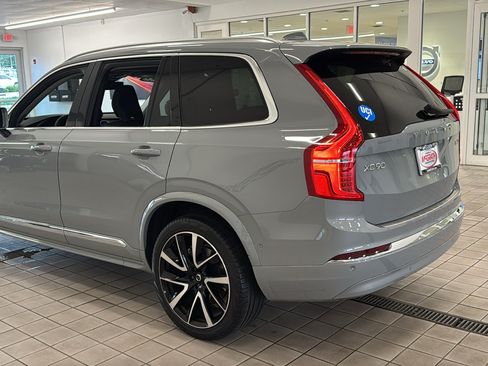 Used 2024 Volvo XC90 B6 Plus w/ Protection Package Premier AWD/4WD image 7