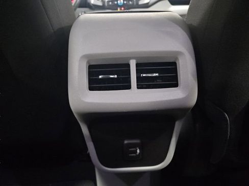 Used 2023 GMC Terrain SLE w/ Driver Convenience Package image 34