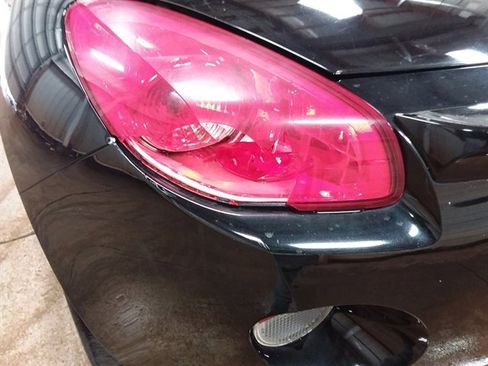 Used 2007 Pontiac Solstice Convertible w/ Premium Package image 13