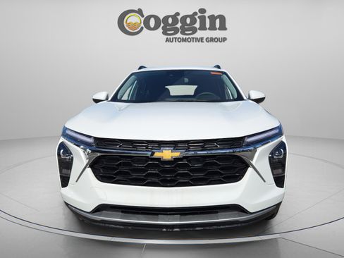 New 2025 Chevrolet Trax LT w/ LT Convenience Package image 8